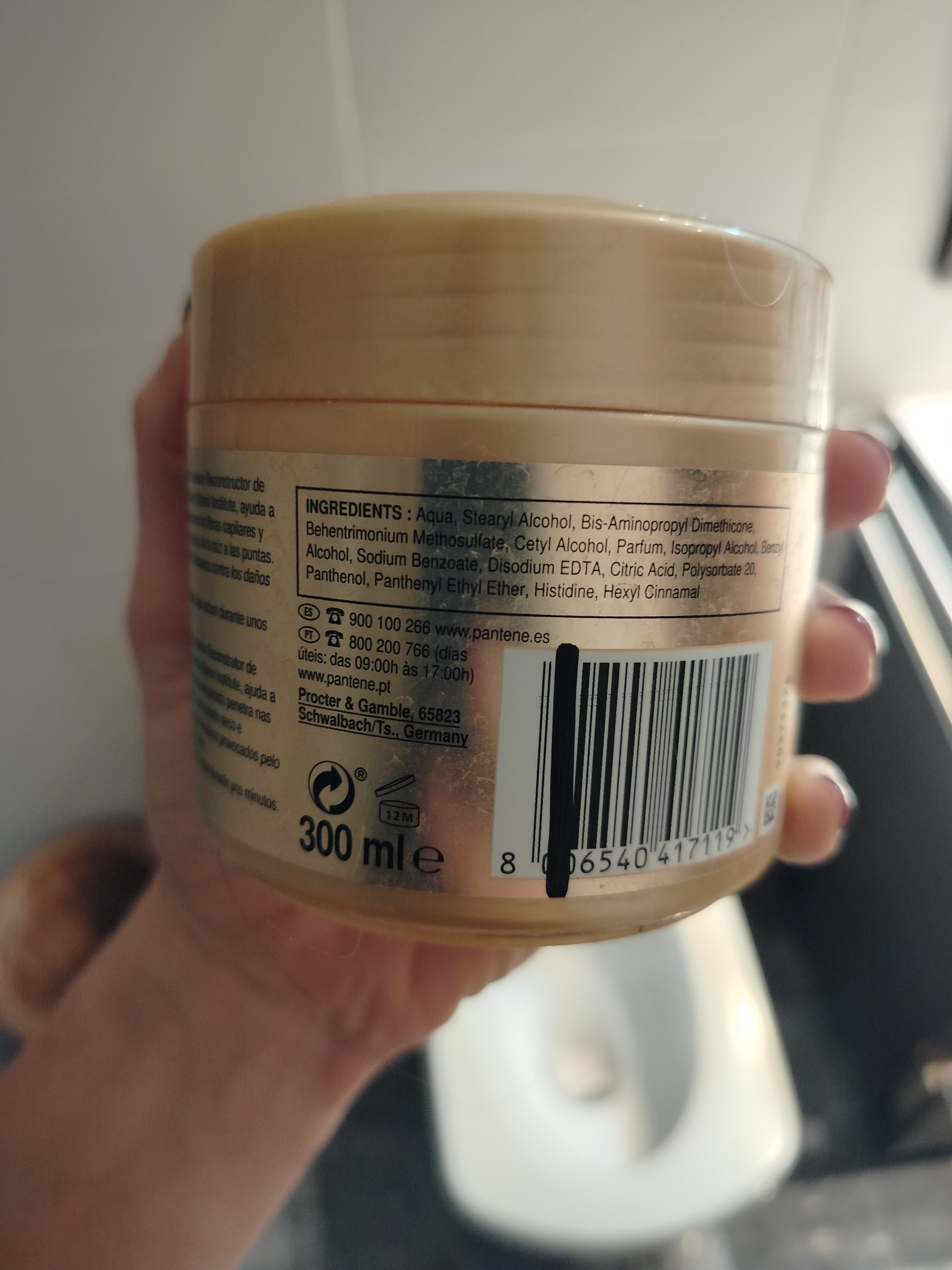 Pantone repara y protege