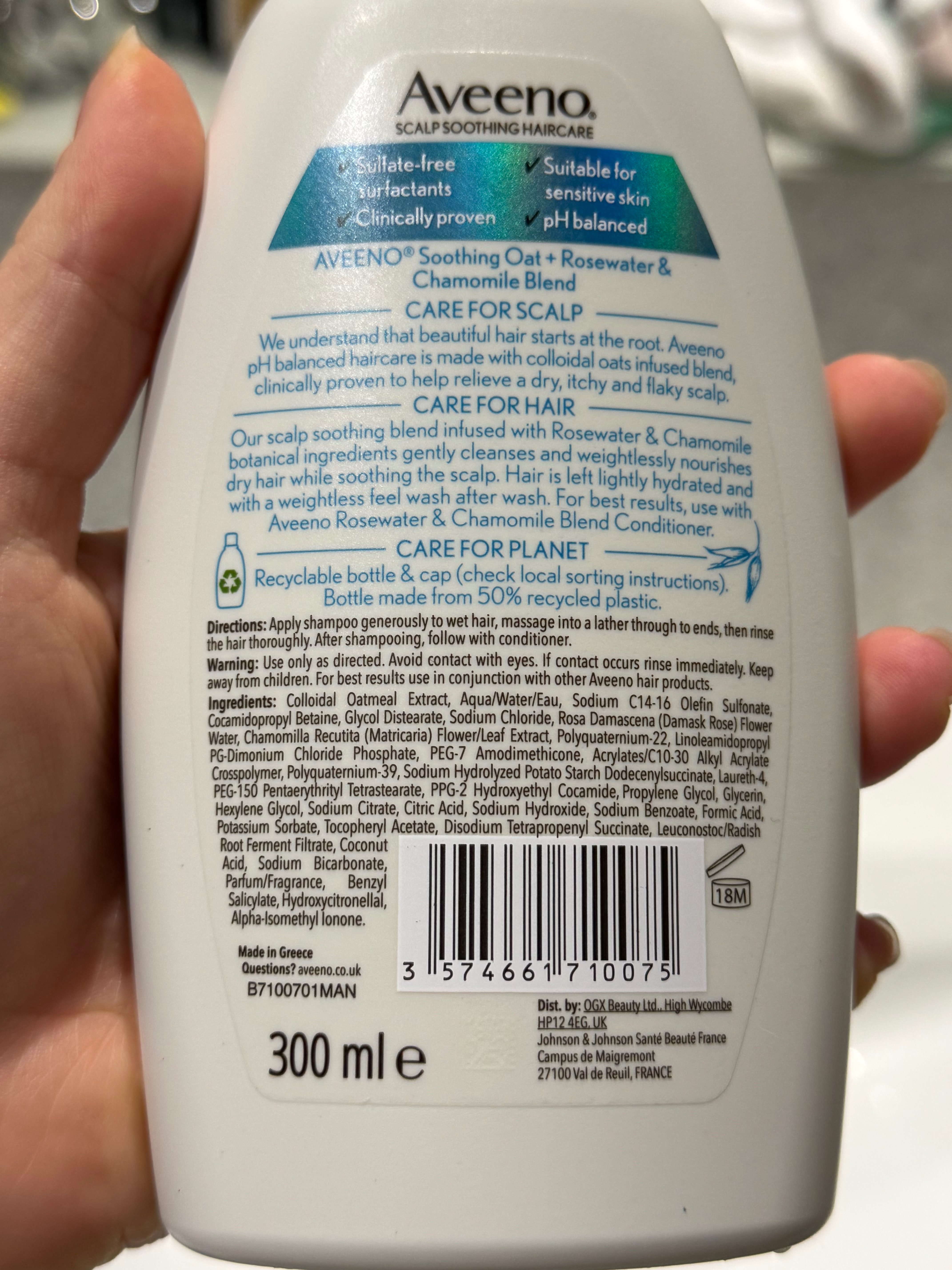 Aveeno soothing shampoo